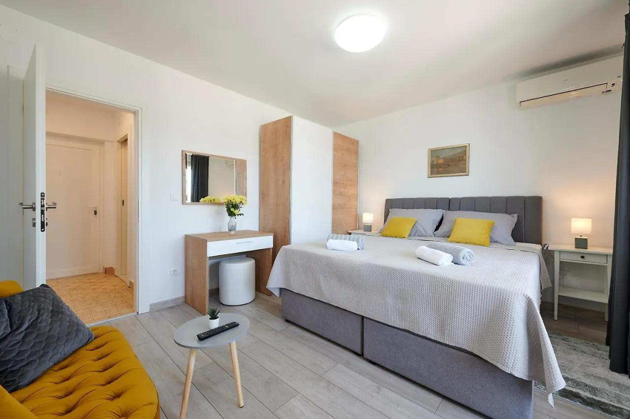 Apartment Stella Old Town Trogir, With Balcony  Trogir