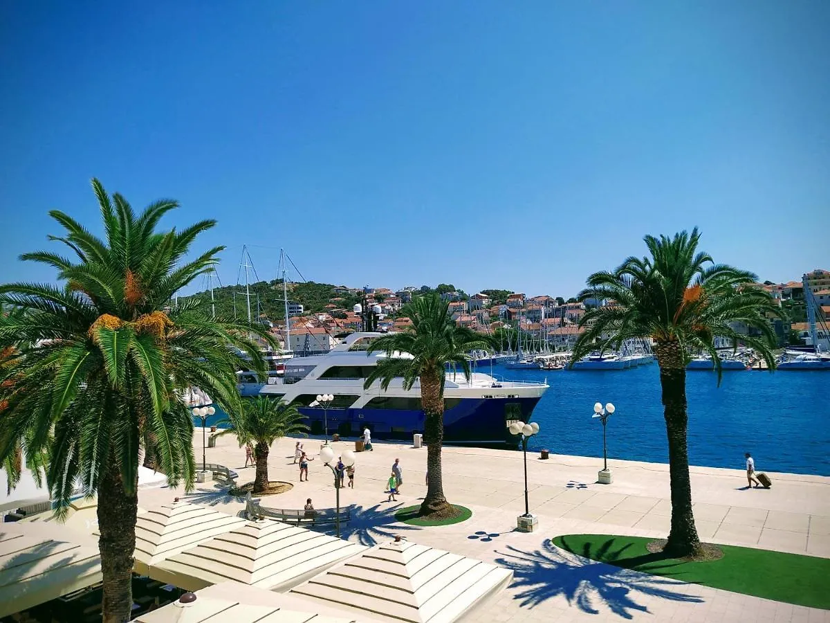Apartment Stella Old Town Trogir, With Balcony 0*, Trogir